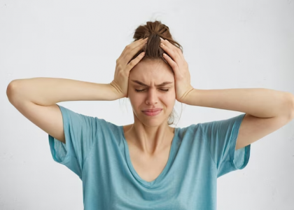 Боль в голове каждый день: причины и лечение
